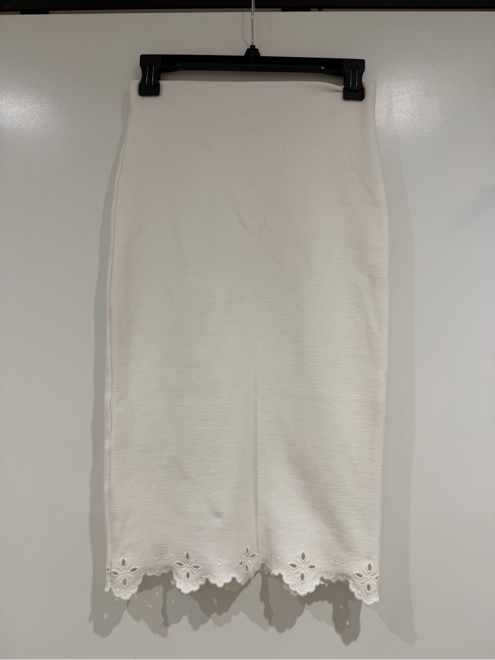 Zara Cream Midi Pencil Skirt with Scalloped Lace Hem